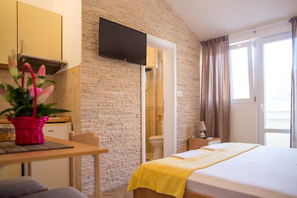 Guest House S-Lux Petrovac 외부 사진