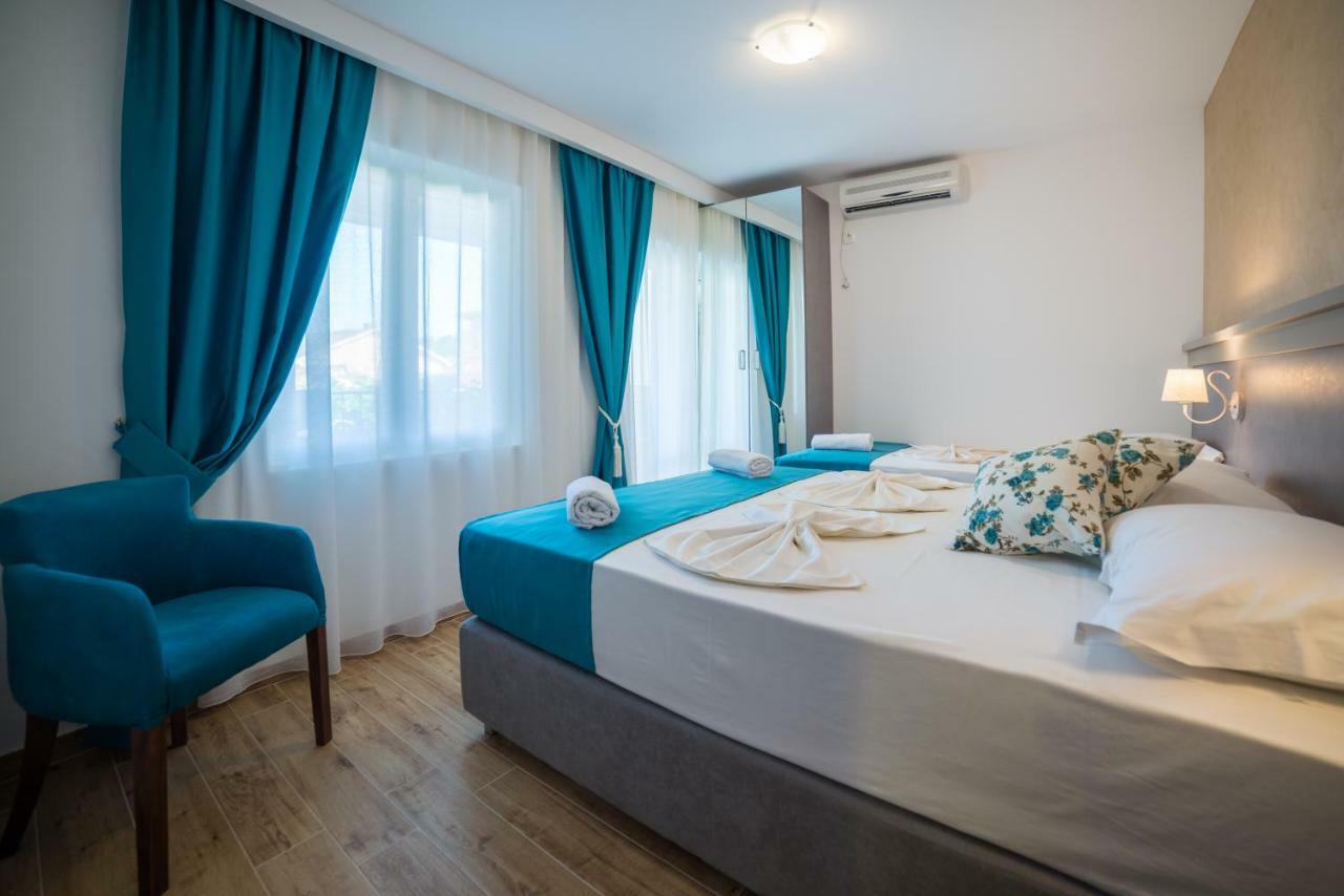 Guest House S-Lux Petrovac 외부 사진