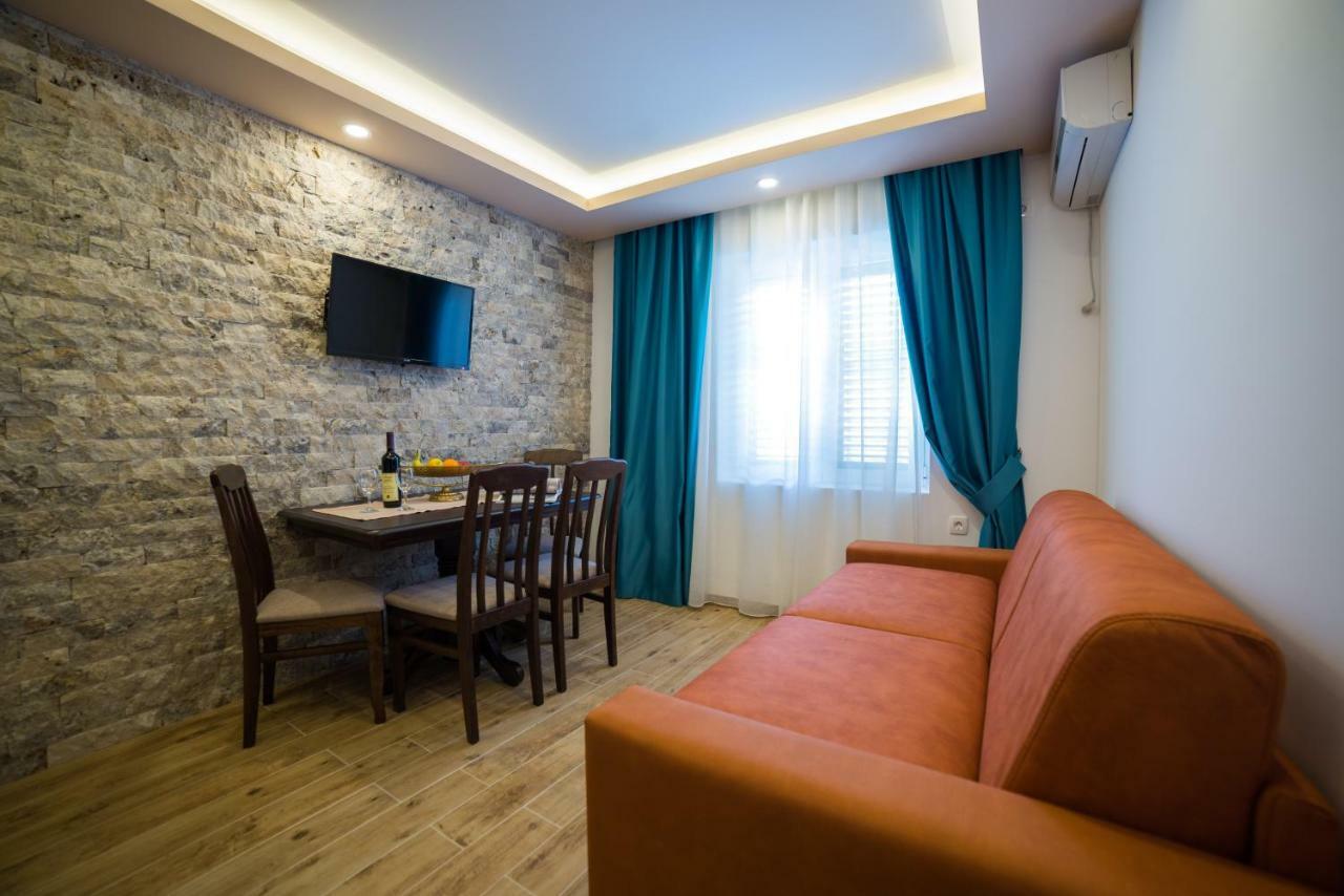 Guest House S-Lux Petrovac 외부 사진