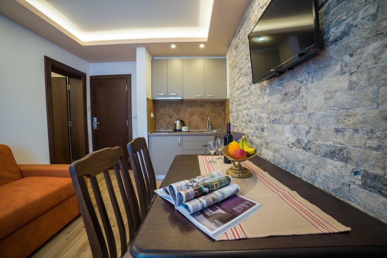 Guest House S-Lux Petrovac 외부 사진