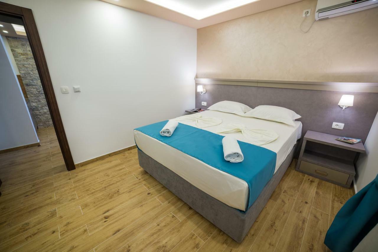 Guest House S-Lux Petrovac 외부 사진